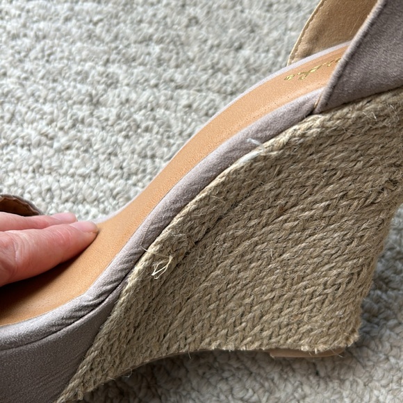 QUPID | size 10 heels - Picture 3 of 9